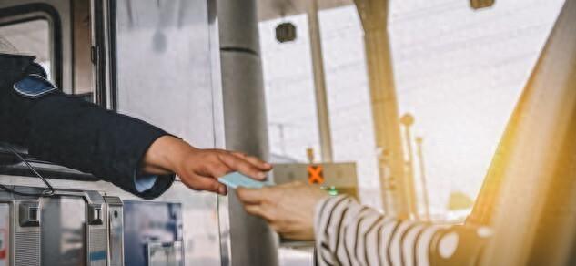 高速公路无杆通行_高速收费站_自由流收费技术原理