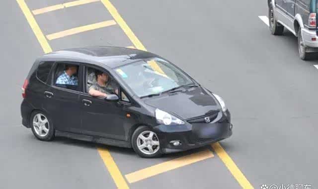 车主必看：违章后多久收到短信及如何主动查询违章信息