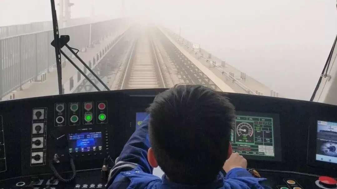 济南雨雪天气交通影响_如何应对限号限行_济南大雾天气交通管制