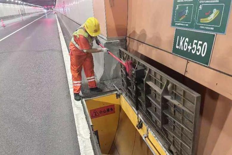 高速行车注意事项_隧道火灾应急处置_公路隧道安全设施