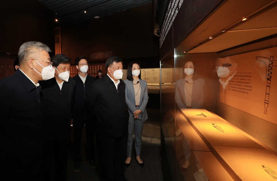 吉林大学姜治莹赴考古相关实验室调研，博物馆分馆将开馆