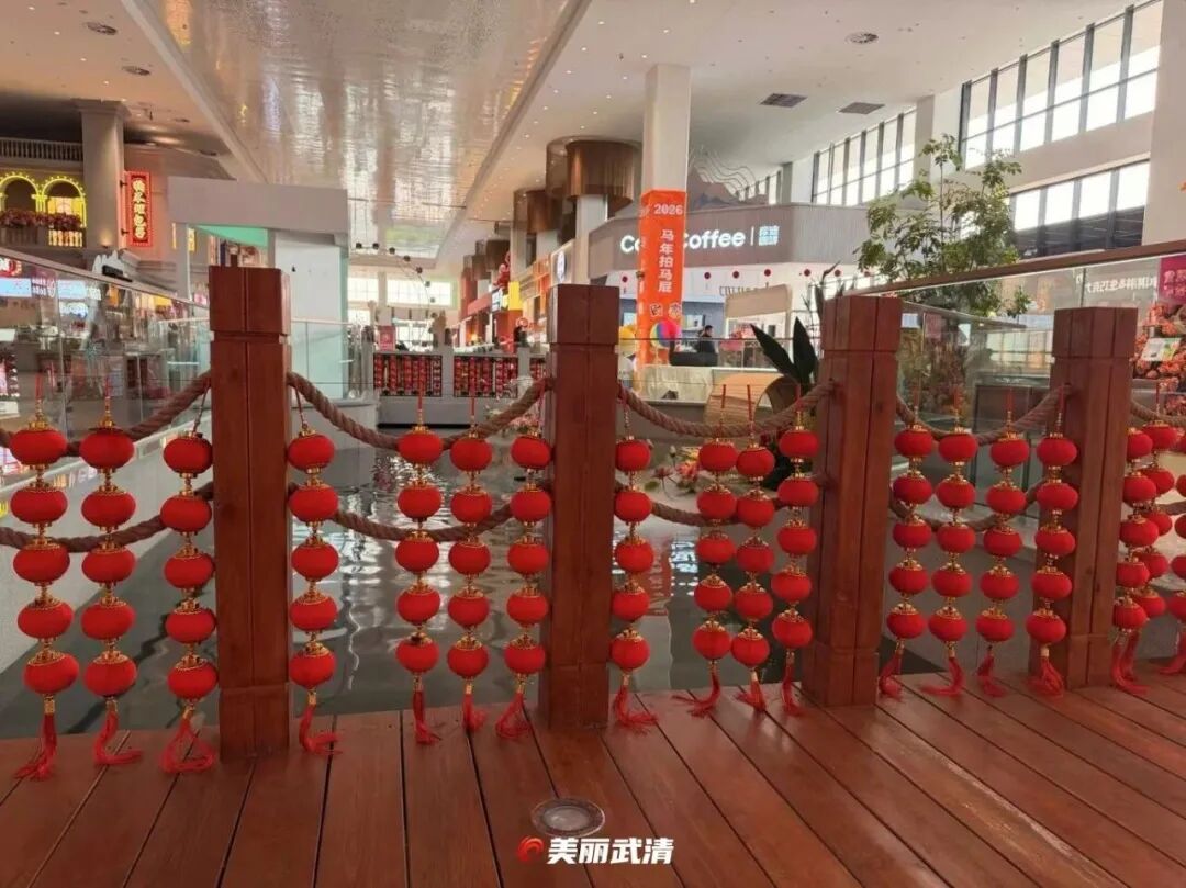 京沪高速王庆坨服务区春运服务_高速服务区设施_京津走廊核心枢纽服务区特色场景