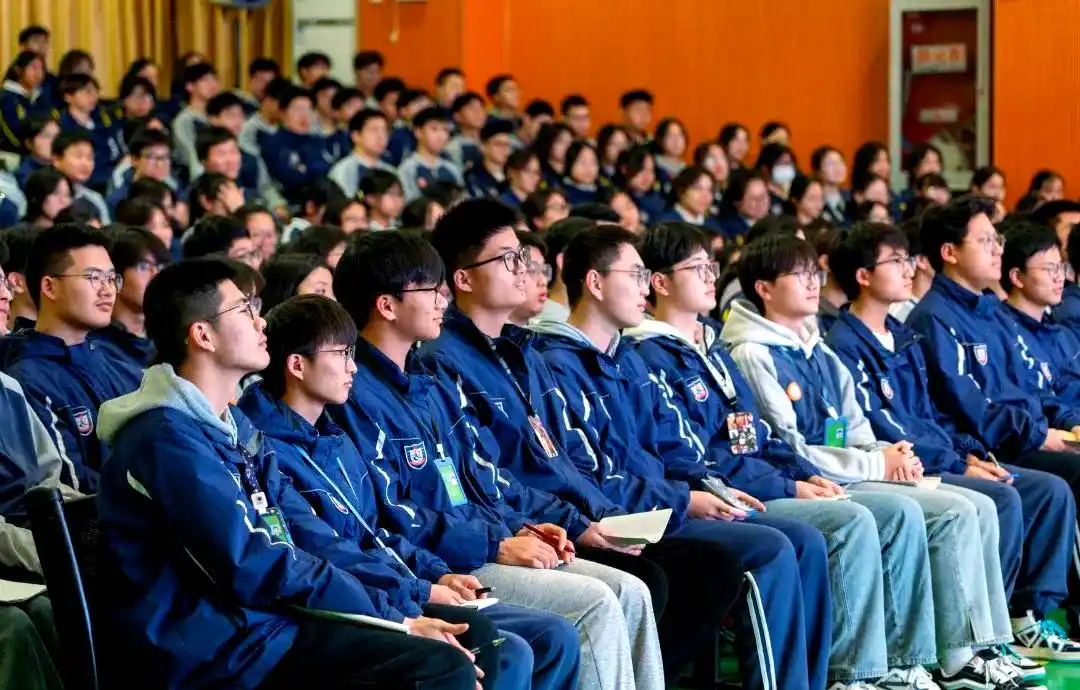 考前心理辅导活动_高三心理调适_高考心理辅导