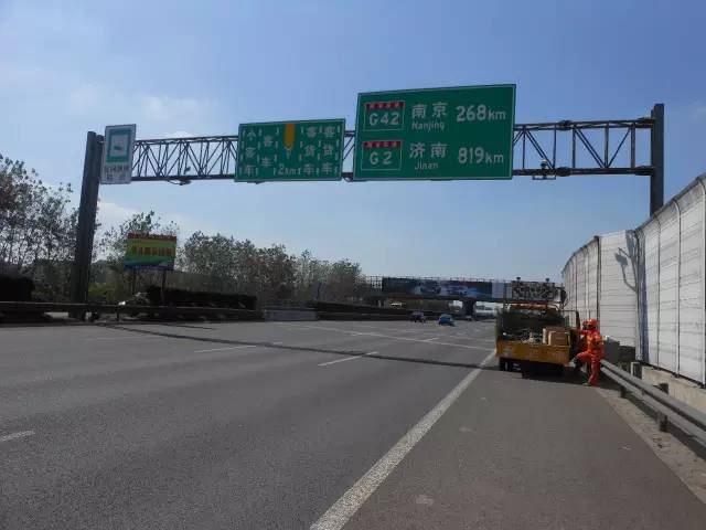 高速区间测速咋算超速？看完案例和公式你就懂了