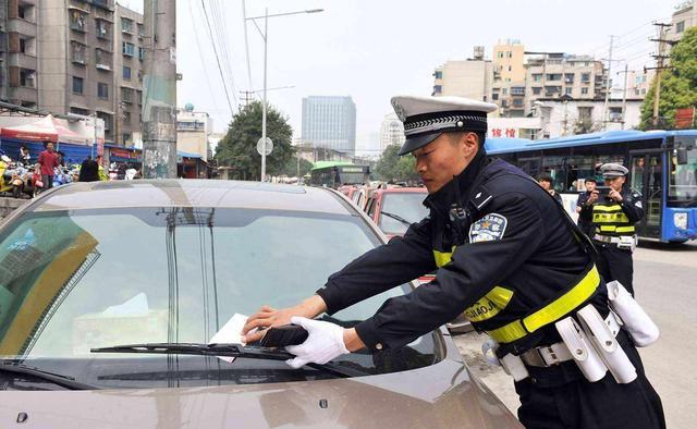 交通违章罚款去向_交警工资构成_违章高发地段