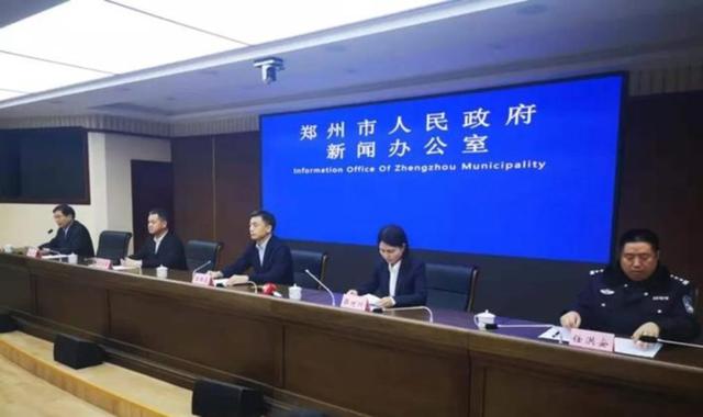 郑州市恢复机动车限行措施，过渡期一周后正式执行，将有效缓解交通压力改善空气质量保障市民出行安全-有驾