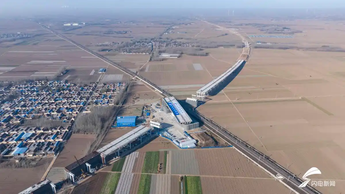 齐临高速转体施工_高速桥梁_重载转体桥梁技术