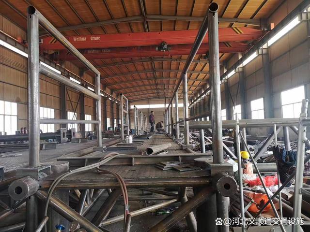 高速公路交通标志牌-有驾