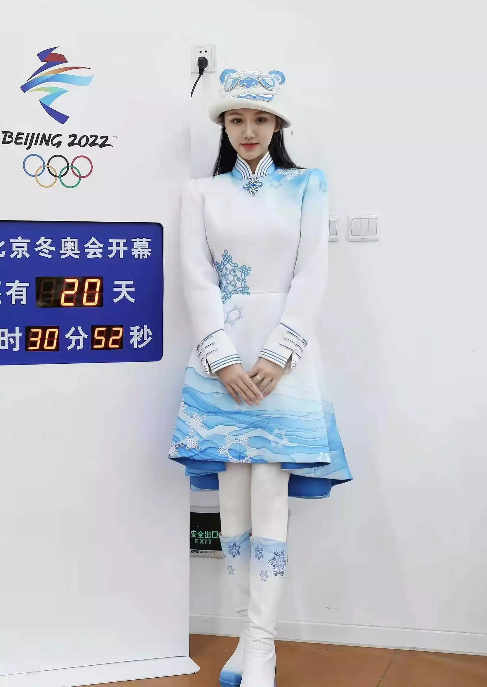 冬奥会纪录片_张艺谋导演冬奥会_冬奥会引导员