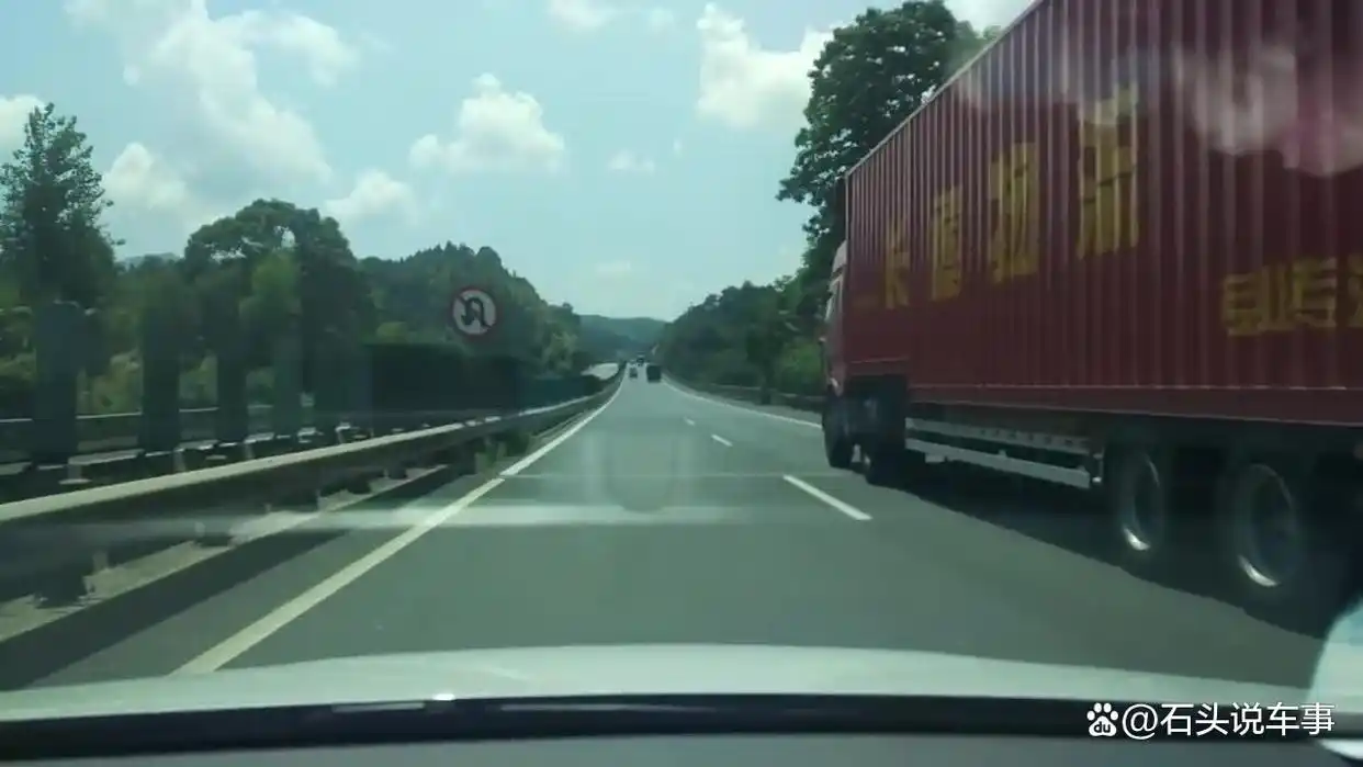 高速限速_不限速高速公路条件_中国高速公路限速原因