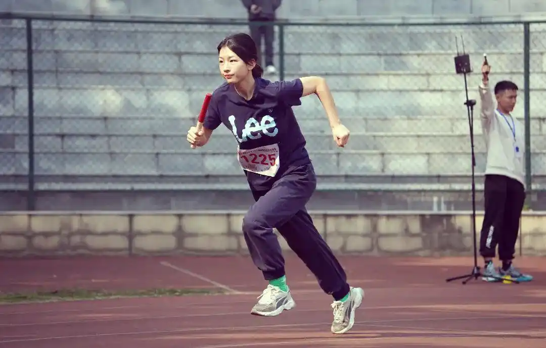 大学运动会_湖南大学第二十三届体育文化节运动会_运动健儿竞技风采