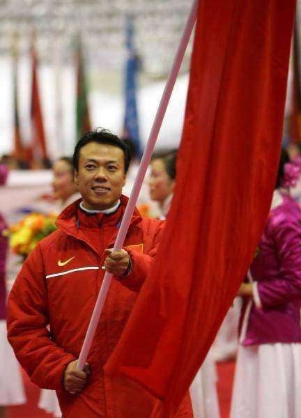 中国代表团旗手 历届冬奥会 中国短道速滑运动员_冬奥会历史冠军