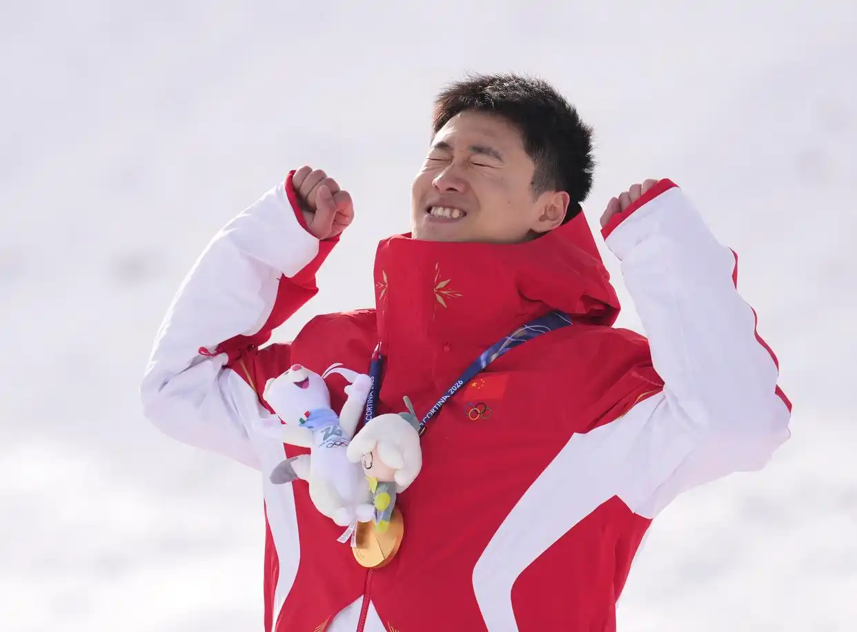 冬奥会运动员_米兰冬奥会闭幕式_中国体育代表团成绩