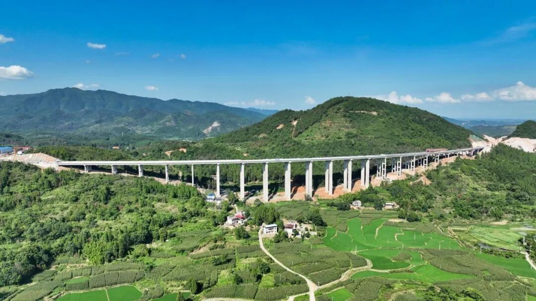 高速建设_零道高速施工技术创新_永州永新高速建设进度