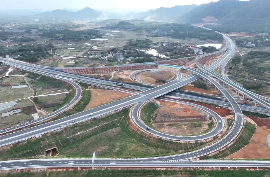 高速建设_永州永新高速建设进度_零道高速施工技术创新