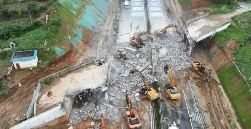 高速桥梁_中国最大规模桥梁拆除行动_京港澳高速公路56座桥梁拆除