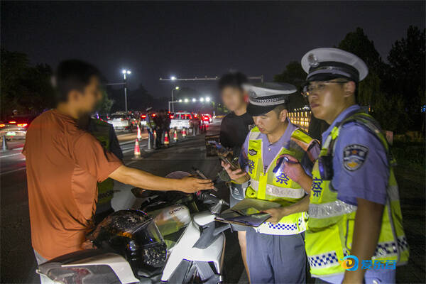 违章高发地段整治_东营市公安局打击飙车炸街_非法改装车辆整治