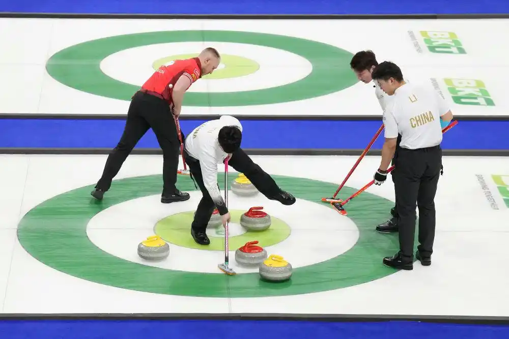 中国亚冬会冰雪故事_冬奥会运动员_中国冰雪运动发展历程