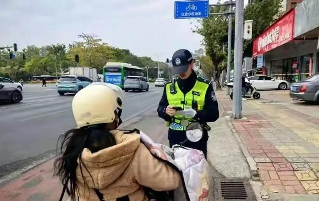 高速公路执法监督条例_违章高发月份预警_违法拦车处罚规定
