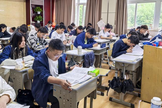 三联高复双螺旋模式_高考复读_浙江高复师资管理