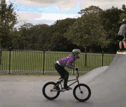 穷养富养孩子差异_大学生生活费标准_大学食堂