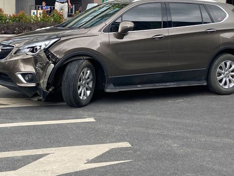 高速交通事故责任咋分？看当事人行为、环境因素及事故诱因