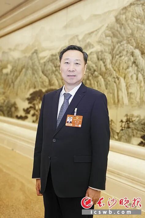 建设年轻人友好省份_大学生创业_实施就业创业生活成长友好行动