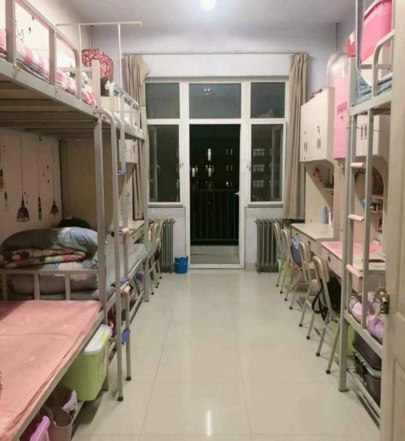 河南35所大学宿舍环境_大学宿舍_河南大学宿舍费用