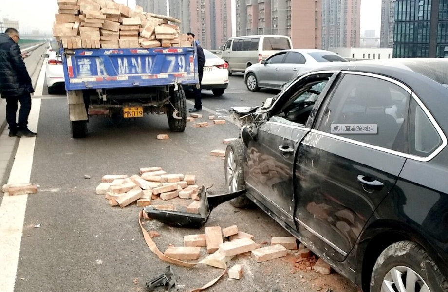 高速安全_国庆假期返程交通高峰_高速行车安全提醒