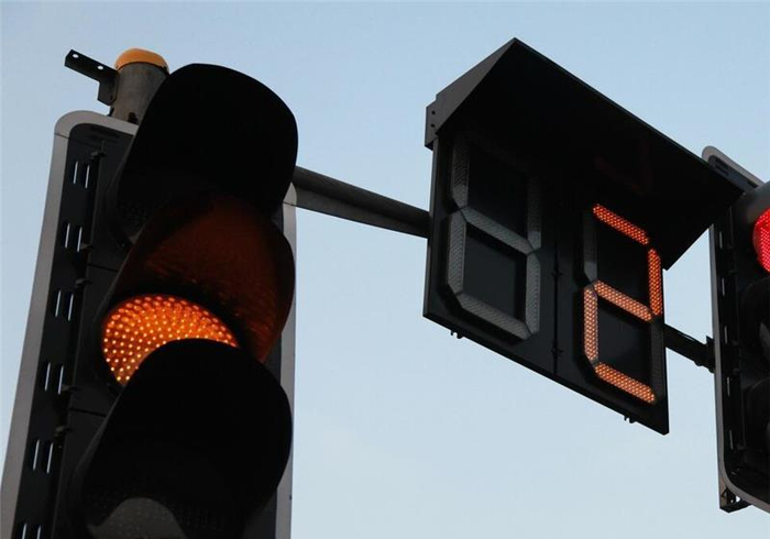 规范开车为啥还扣分？3种情况无意中就违章，老司机也常中招！