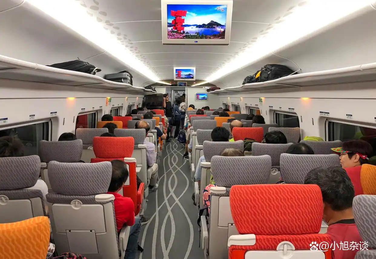 高速列车_港铁Vibrant Express列车介绍_港铁动感号高速列车