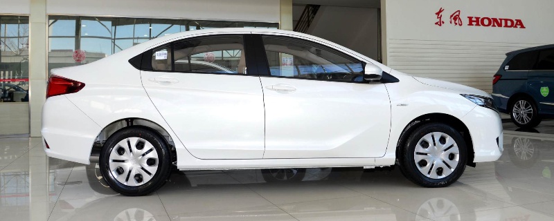 认识道路上不同摄像头，了解违章摄像头抓拍事项及停车禁区