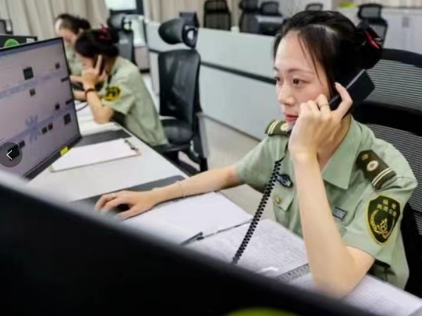 两客一危车辆事故处置_福建省高速公路施工路段应急演练_高速交警