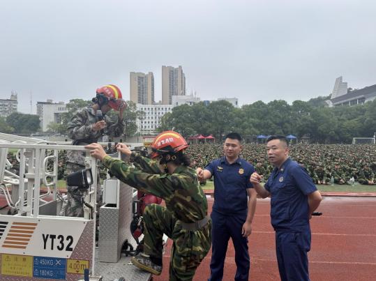株洲市消防救援支队反恐安全教育_大学安全教育_湖南工业大学消防反恐安全教育