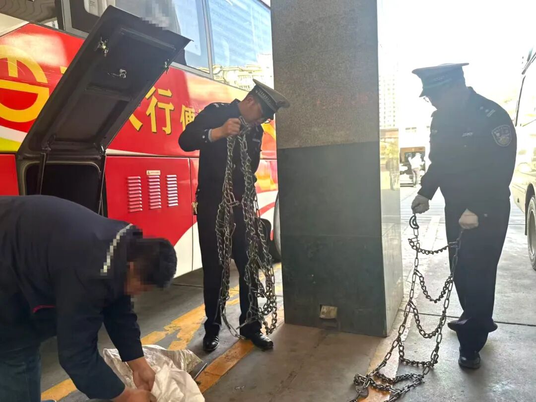 甘肃公安交警线上防护体系_违章高发人群引导_冬季交通安全宣传“七进”活动