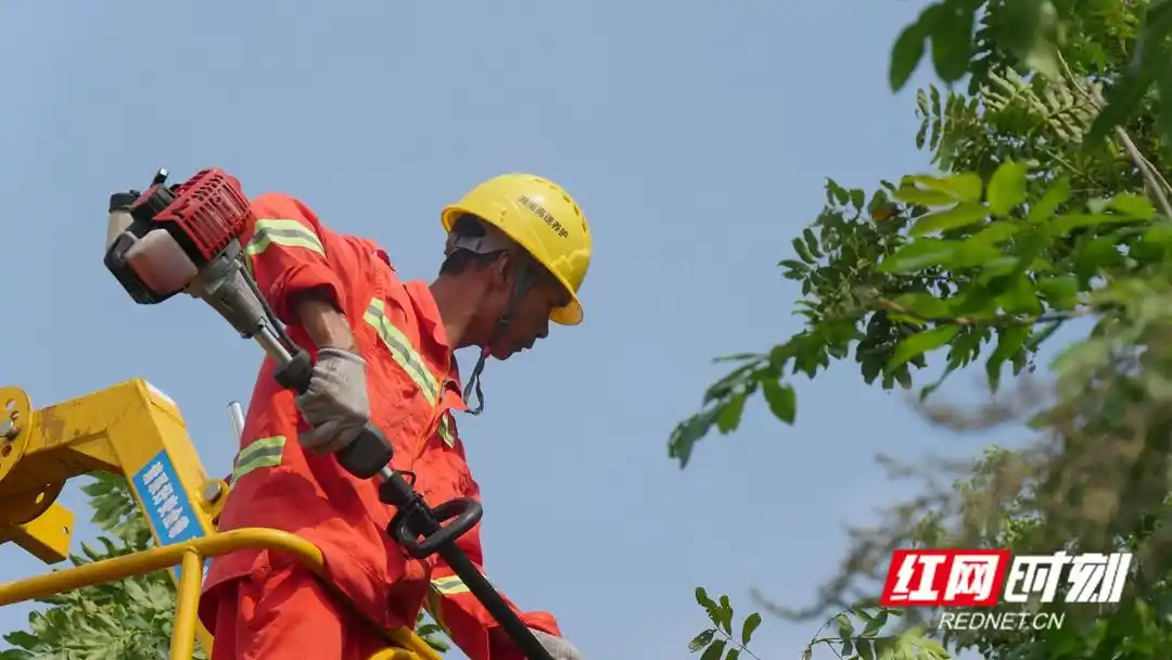 高温下的养护工作_高速道路养护_高速公路养护工