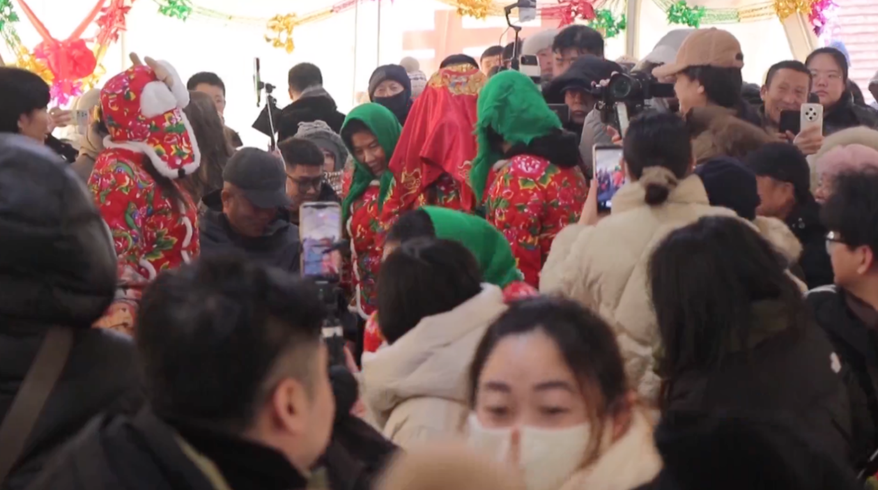 冰雪旅游新业态_冰雪产业经济_冬奥会筹备