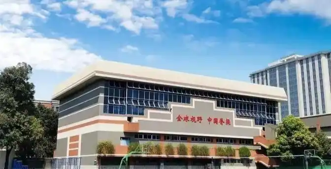 戴思宇高考状元成功故事_2024年全国高考状元戴思宇715分_高考状元