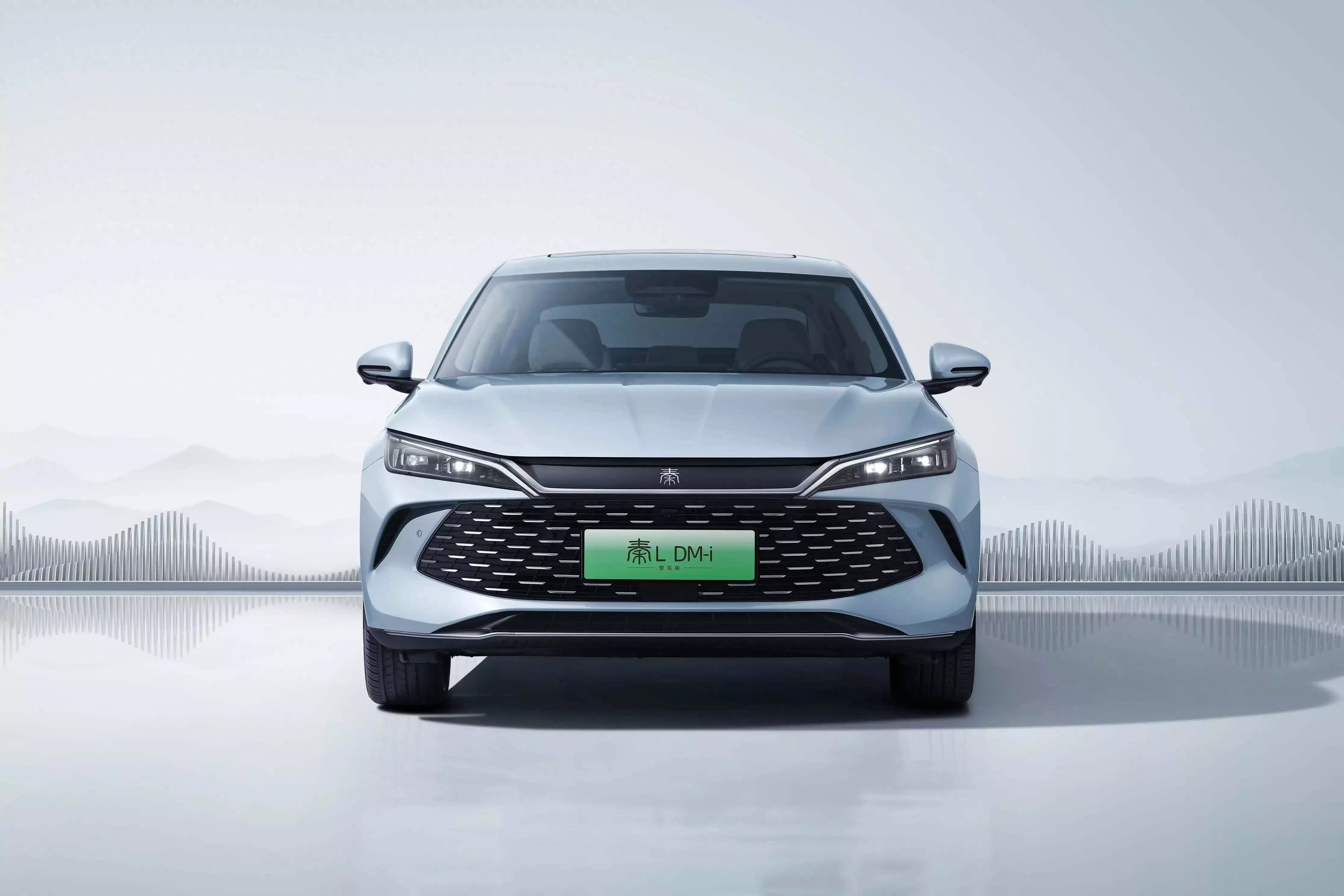 电动车高速驾驶技巧：续航预判与充电策略全知道