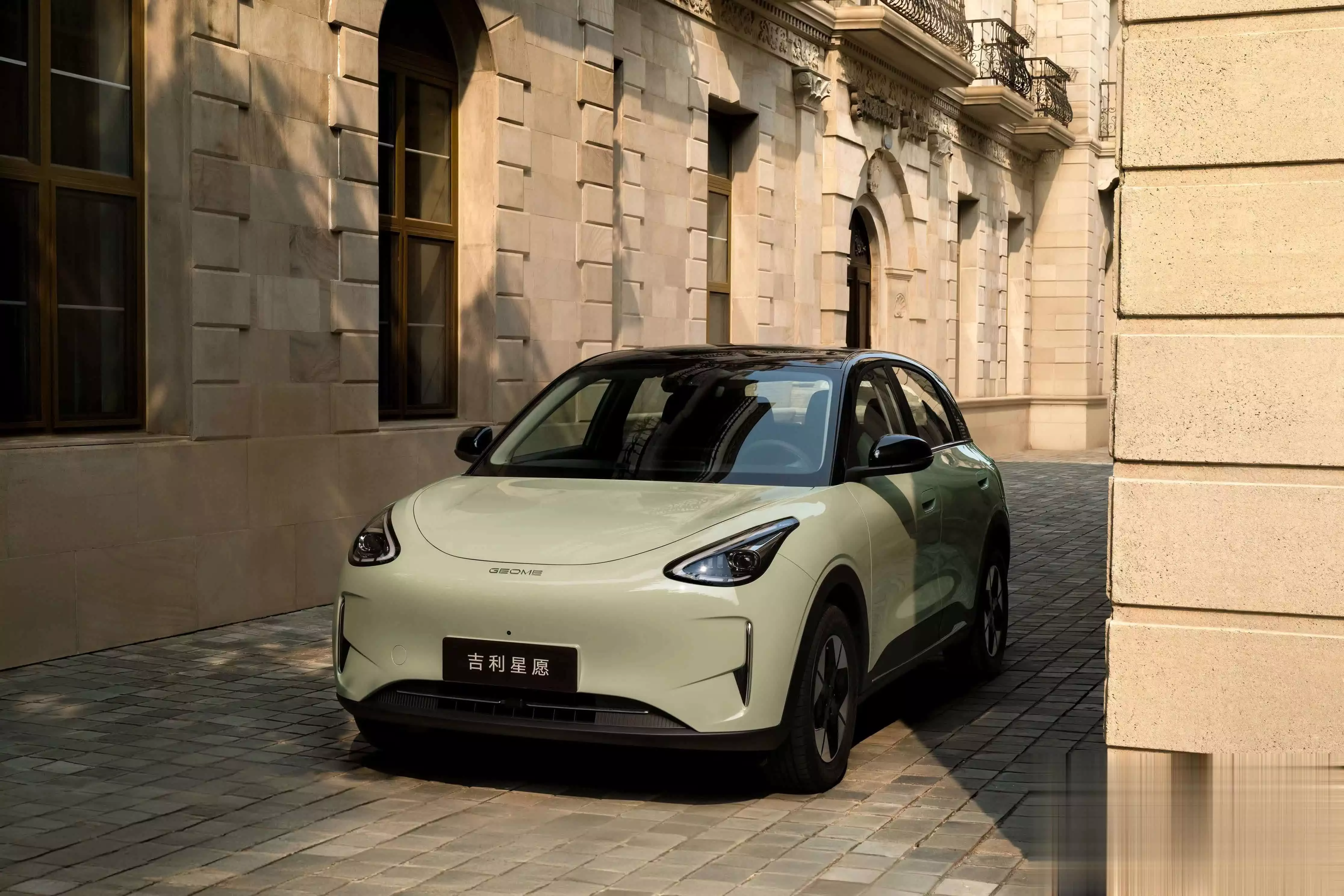 高速充电避峰技巧_高速驾驶技巧_电动车续航折扣率