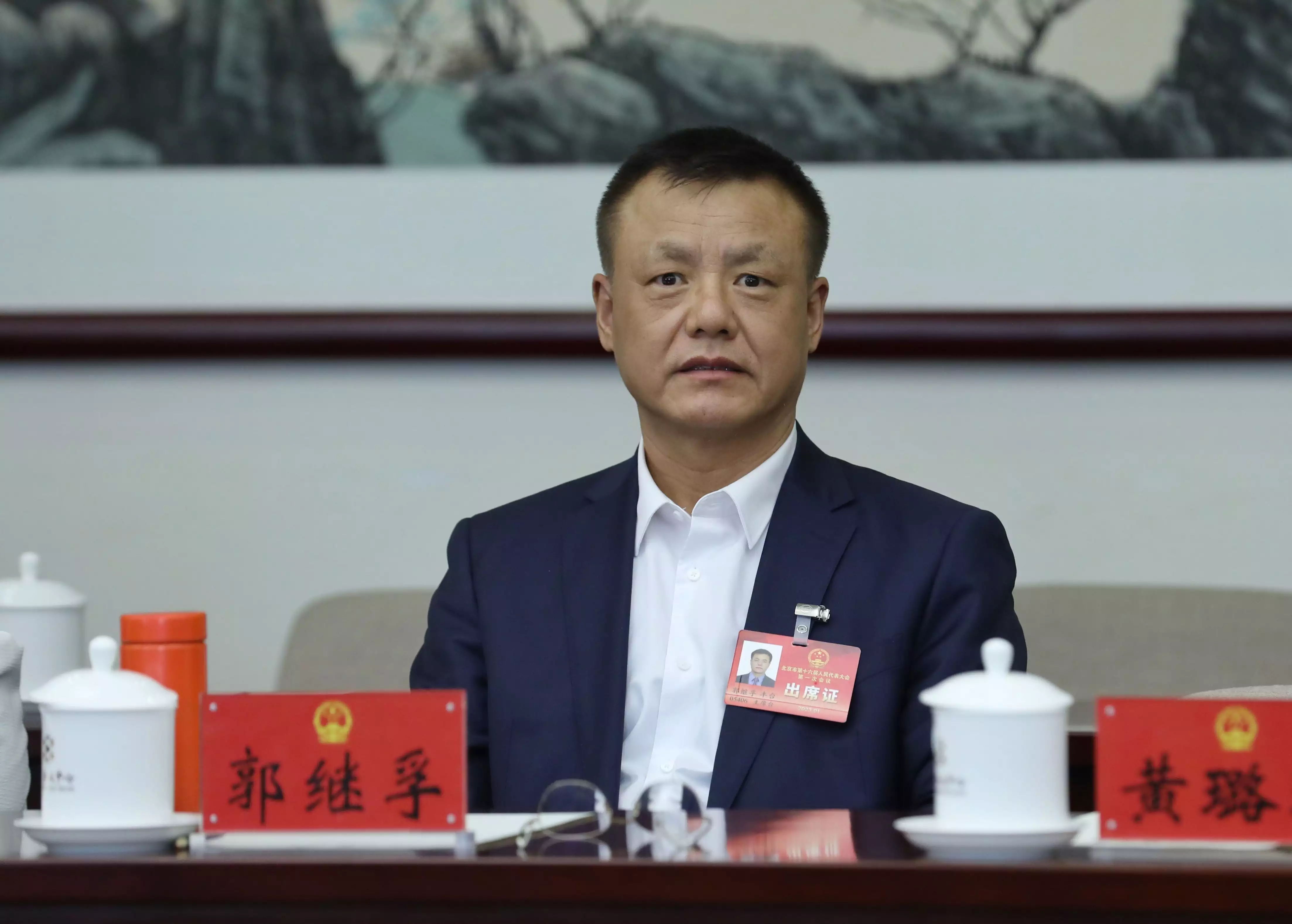 两会聚焦交通治理：绿色出行成重点，轨道微中心待打造