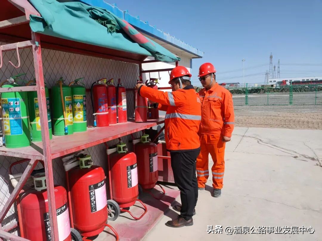 酒泉公路事业发展中心_高速道路养护_党建引领聚合力筑牢发展桥头堡