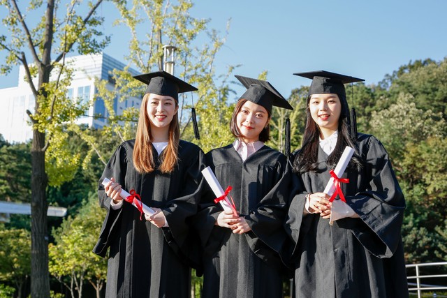 大学奖学金种类及详情_国家奖学金申请条件_大学奖学金