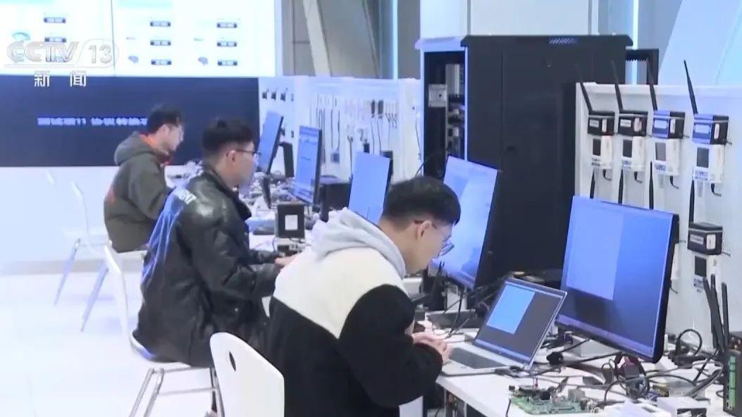 新学期国家奖助学金政策调整，高中学段提标扩面