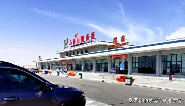 节假日高速服务区冷清？背后盈利门道远超你的想象