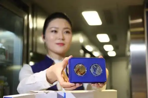 北京冬奥会纪念品登上高铁，方便旅客购买并传播奥运精神
