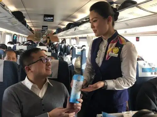 冬奥会纪念品_北京冬奥会官方特许商品高铁销售_北京冬奥会特许商品高铁首发式