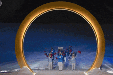 米兰冬奥会圣火点燃_冬奥会会徽_谷爱凌冬奥会银牌